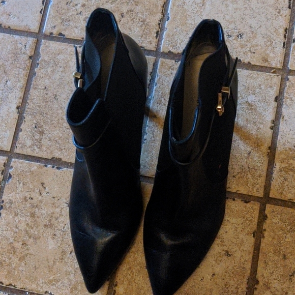 Michael Kors - Black Ankle bootie - Picture 7 of 8